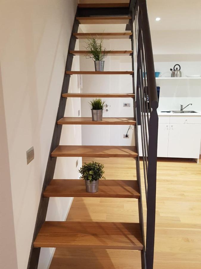 Via Roma Apartment Deluxe ซาแลร์โน ภายนอก รูปภาพ