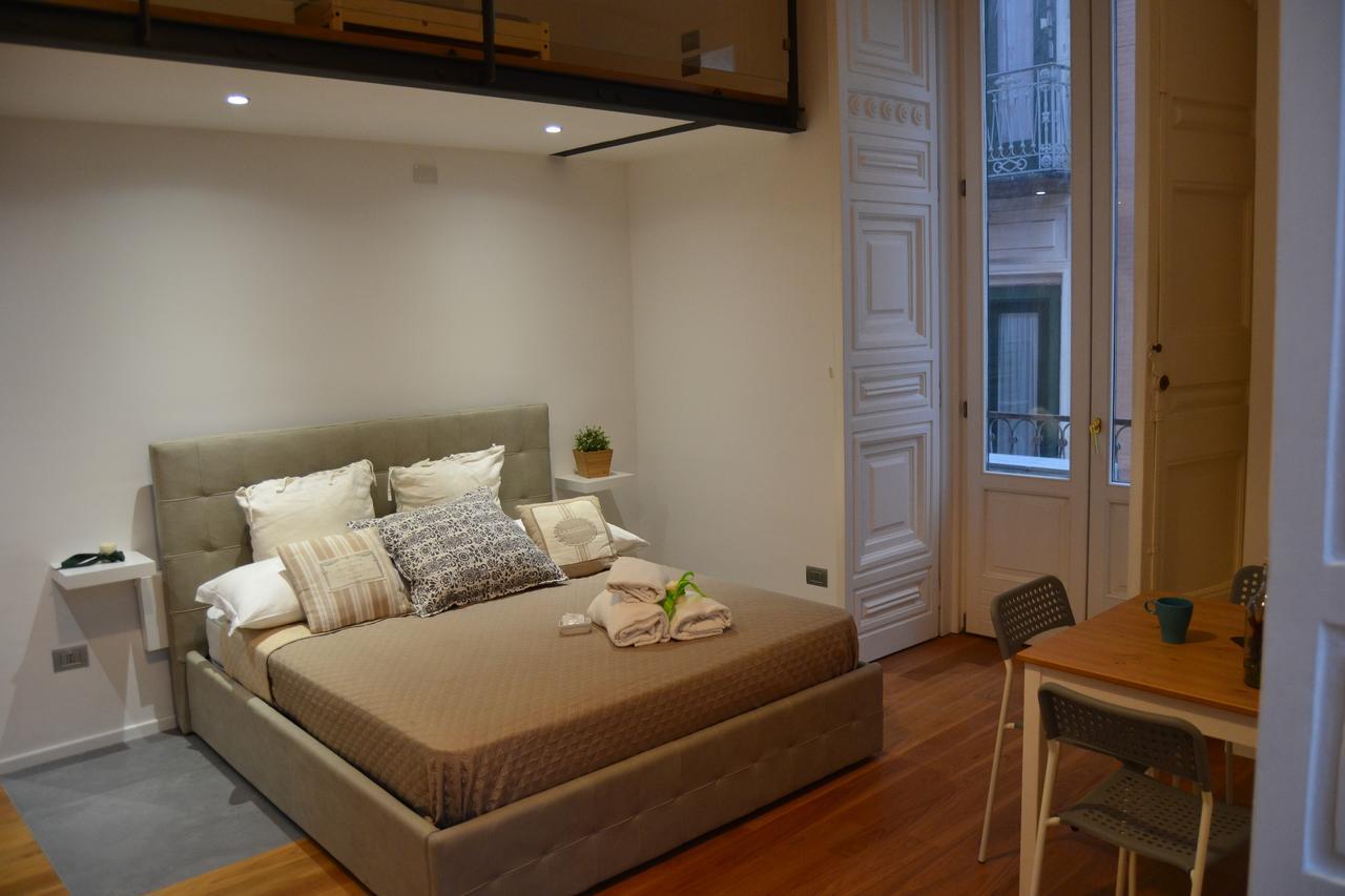 Via Roma Apartment Deluxe ซาแลร์โน ภายนอก รูปภาพ